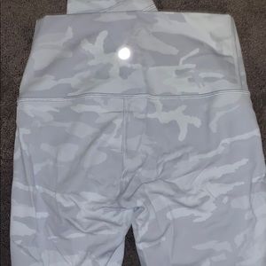 camo lululemon leggings